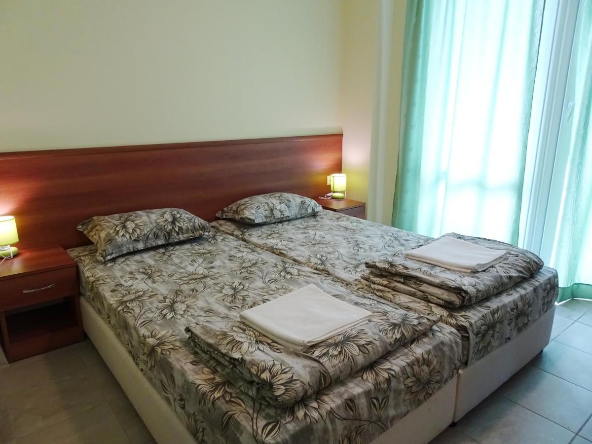 Hotel Niko Kranevo Esterno foto