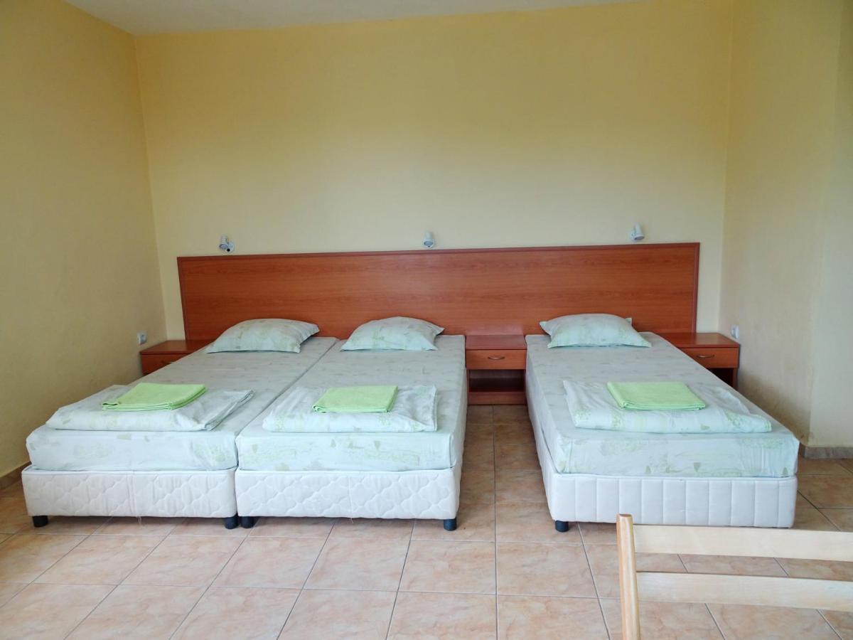 Hotel Niko Kranevo Esterno foto