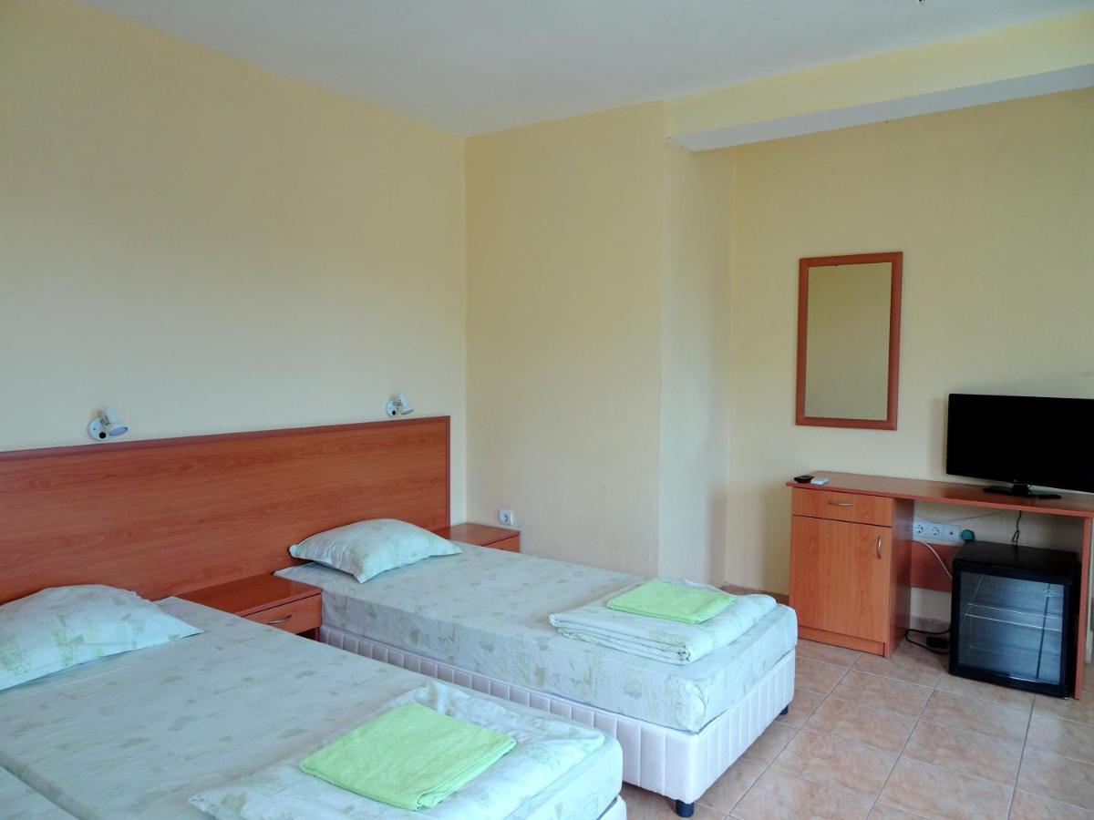 Hotel Niko Kranevo Esterno foto