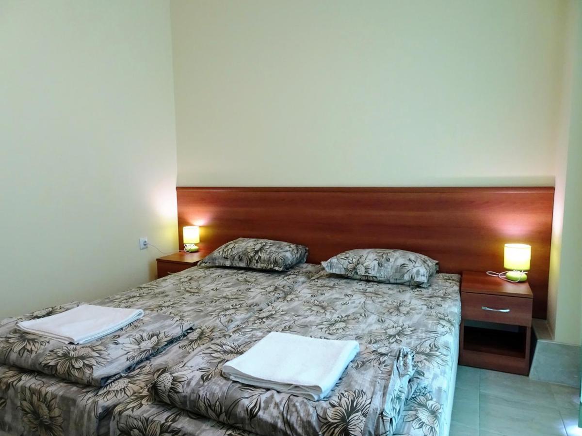 Hotel Niko Kranevo Esterno foto