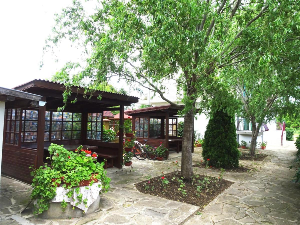 Hotel Niko Kranevo Esterno foto